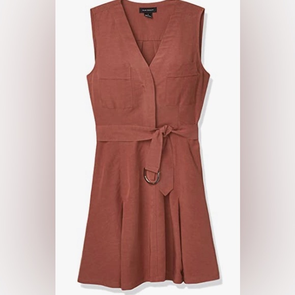 Club Monaco Dresses & Skirts - Club Monaco Day to Night Belted Dress Sz 0